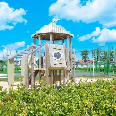 In With Private Garden بيت للعطل *